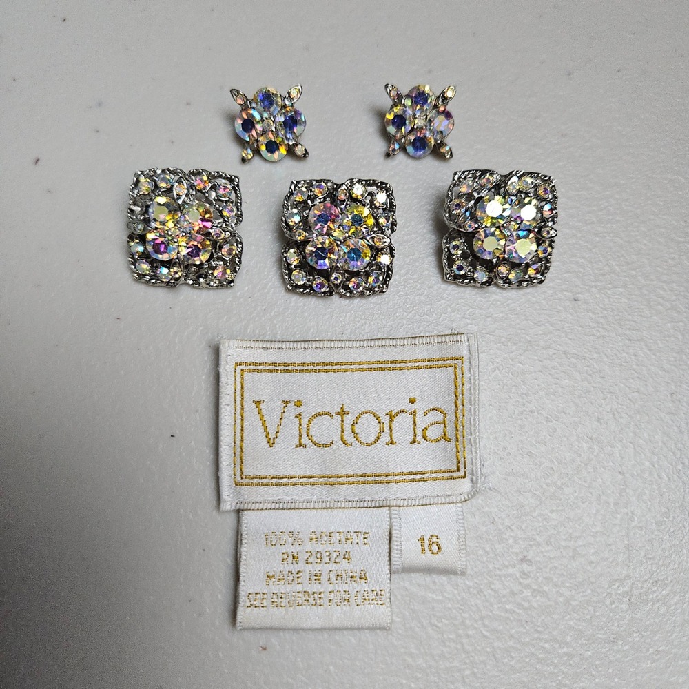 Victoria 5-Pc Rhinestone Square Button Set Silver‎ Tone Sparkling Embellishments